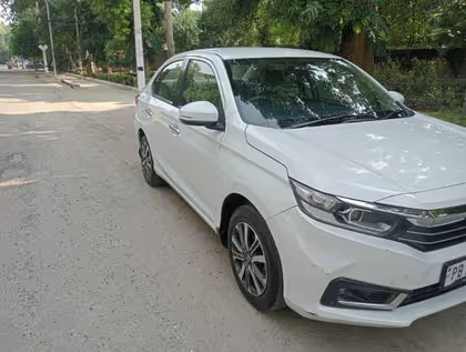 Sedan Cab for Hire In Jammu & Kashmir